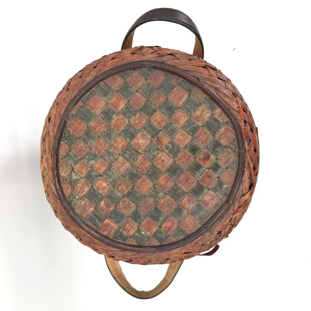 Vintage Asian Woven Rattan Storage Basket Hinged Lid Latch Handle Wicker READ